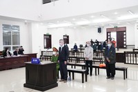 Các bị cáo tại tòa.