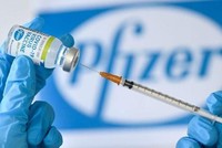 Pfizer đệ trình dữ liệu cho FDA xin cấp phép liều vắc xin tăng cường cho người 16 tuổi trở lên
