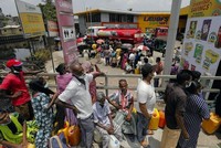 Sri Lanka khẩn cấp tìm kiếm 6 tỷ USD để giữ cho nền kinh tế thoát khỏi khủng hoảng
