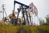 Sản lượng của OPEC tăng cao hơn khi Nigeria giải quyết nạn trộm cắp dầu