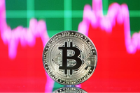 Bitcoin giảm xuống mức thấp nhất kể từ tháng 3 do thanh khoản và áp lực pháp lý
