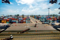 Sự suy yếu kinh tế của Trung Quốc đang tác động xấu tới nhiều nền kinh tế trên toàn cầu