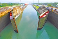 Cuộc chiến chống lạm phát của Fed sẽ ngày càng khó khăn khi kênh đào Panama cạn nước