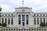 Dữ liệu kinh tế khả quan có thể thúc đẩy Fed sớm nâng lãi suất