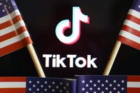 Walmart bắt tay với Microsoft, ByteDance đòi bán TikTok với giá 30 tỷ USD