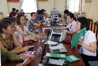 Hà Nội sẽ ủy thác 650 tỷ đồng qua Ngân hàng Chính sách xã hội TP. Hà Nội để cho người nghèo vay vốn vượt khó (hình ảnh chụp trước ngày 1/4/2020)