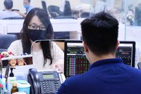 Thị trường tăng điểm phiên đầu tuần, nhà đầu tư đẩy mạnh giao dịch