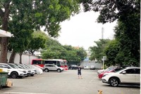 Khu đất vàng tại số 132 - Đào Duy Từ (quận 10, TP.HCM) đang được dùng làm bãi giữ xe.