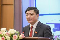 Tổng Thư ký Quốc hội, Chánh Văn phòng Hội đồng Bầu cử quốc gia Bùi Văn Cường thông báo kết quả bầu cử.