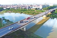 Cầu Xương Giang trên tuyến Hà Nội - Bắc Giang (Ảnh: Anh Tuấn - Báo Bắc Giang).