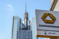 Commerzbank cho biết việc tái cơ cấu triệt để đang đi đúng hướng, bất chấp những thách thức mới xuất hiện trong quý II/2021. Ảnh: AFP