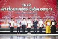Hơn 8.600 tỷ đồng được ủng hộ vào Quỹ Vắc-xin phòng Covid -19 đã phản ánh tinh thần đoàn kết, sự đồng thuận xã hội và sức mạnh toàn dân trước những thách thức lớn. Ảnh: Quang Vinh
