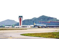 Đầu tư vào nhà ga hàng không theo hình thức PPP được nhiều quốc gia đánh giá là có độ an toàn tài chính cao. Trong ảnh: Cảng hàng không quốc tế Vân Đồn - công trình cảng hàng không có vốn đầu tư tư nhân đầu tiên tại Việt Nam. Ảnh: Đức Thanh