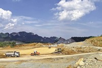 Dự án Xây dựng công trình đường bộ cao tốc Bắc - Nam phía Đông (Dự án cao tốc Bắc - Nam phía Đông) giai đoạn 2021 - 2025 có tổng mức đầu tư 146.990 tỷ đồng, được đầu tư toàn bộ bằng vốn ngân sách.