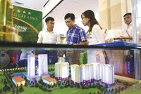 Cần cân nhắc kỹ lưỡng dòng tài chính cũng như kế hoạch trả nợ khi mua nhà bằng vốn vay . Ảnh: Dũng Minh