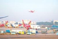 Con đường hiện thức hóa giấc mơ thành phố sân bay còn rất xa. Ảnh: Lê Toàn