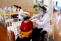 Bộ trưởng Bộ Y tế đề nghị các địa phương đẩy mạnh hơn việc tiêm vắc-xin phòng Covid-19