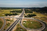 Chủ đầu tư chậm giải ngân đầu tư công: Cấp dưới xin “lùi” kiểm điểm, Chủ tịch tỉnh Quảng Ngãi “lệnh” khẩn trương kiểm điểm