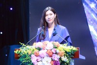 Tổng giám đốc Công ty cổ phần Địa ốc Alphanam Nguyễn Ngọc Mỹ phát biểu tại Đại hội lần thứ VII Hội Doanh nhân trẻ Việt Nam.
