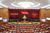 Một phiên họp của Hội nghị Trung ương 5 .