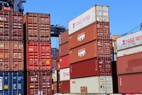 Sản xuất phục hồi nhanh trong quý 4/2021, nhờ thích ứng an toàn, linh hoạt với dịch bệnh, đã đưa cán cân thương mại xuất siêu trên 4 tỷ USD trong cả năm 2021.