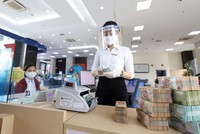 Vấn đề tăng vốn điều lệ tiếp tục được đặt ra với nhiều tổ chức tín dụng trong trung - dài hạn. Ảnh: Dũng Minh
