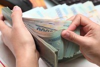 Áp lực lạm phát đầy lãi suất tiết kiệm tăng dần