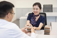 Cạnh tranh thu hút tiền gửi dần gia tăng, nhất là ở các ngân hàng nhỏ