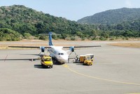 Sau khi đầu tư nâng cấp, Cảng hàng không Côn Đảo dự kiến có thể khai thác tới 2 triệu lượt hành khách/năm. Ảnh: A.M