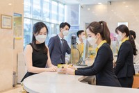 Lợi nhuận ngân hàng cuối năm thêm cải thiện