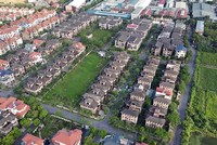 Không ít nhà đầu tư gặp vướng mắc khi thực hiện cơ chế tự thỏa thuận giữa người dân với doanh nghiệp trong chuyển nhượng quyền sử dụng đất. Ảnh: Đ.T