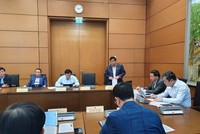 Bộ trưởng Bộ Kế hoạch và Đầu tư thảo luận tại Tổ 15, sáng 22/10