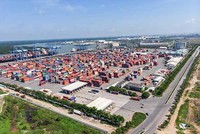 Để đầu tư một trung tâm logistics cần số vốn rất lớn, trong khi quy trình qua nhiều bước nên doanh nghiệp không mặn mà tham gia
