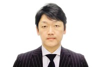 Ông Kazuhiko Yoshimatsu, Tổng giám đốc, kiêm Trưởng đại diện của Sở Giao dịch chứng khoán Tokyo (TSE) tại Singapore