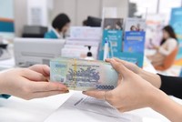 Lãi suất tiết kiệm giảm nhẹ sau chỉ đạo "rắn" của Ngân hàng Nhà nước