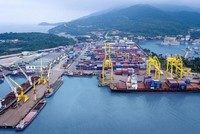 Tìm giải pháp cho "vùng lõm" của ngành logistics Việt Nam