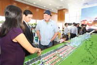 Người nước ngoài không dễ sở hữu nhà đất tại Việt Nam.Ảnh: Lê Toàn