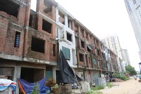 Thị trường bất động sản xuống đáy là lúc đi săn “hàng ngộp. Ảnh: Dũng Minh