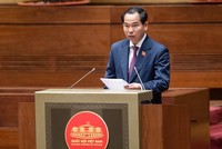 Lần đầu tiên ông Lê Quang Mạnh, tân Chủ nhiệm Uỷ ban Tài chính, ngân sách trình bày báo cáo trước Quốc hội.