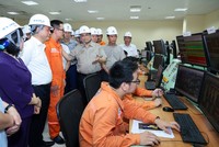 Thủ tướng Phạm Minh Chính yêu cầu Tập đoàn Điện lực thực hiện đầy đủ các nhiệm vụ được Thủ tướng Chính phủ giao, triển khai các giải pháp bảo đảm cung ứng điện, báo cáo kịp thời các vấn đề phát sinh, nỗ lực giải quyết, khắc phục các khó khăn, thách thức. Ảnh: Báo Chính phủ/Nhật Bắc