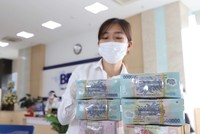 Các ngân hàng bắt buộc phải hạ lãi suất cho vay để cạnh tranh, giữ chân khách hàng tốt