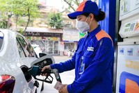 Các Bộ ngành cần thống nhất việc tính toán các khoản định mức trong giá cơ sở, quản lý, sử dụng giám sát Quỹ bình ổn giá xăng dầu.