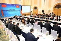 Việt Nam - Trung Quốc thống nhất nhiều giải pháp thúc đẩy dòng chảy thương mại song phương.