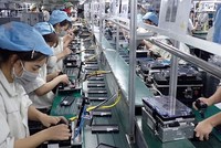 Máy vi tính,điện tử và linh kiện đã vượt điện thoại, trở thành ngành hàng có kim ngạch xuất khẩu lớn nhất.