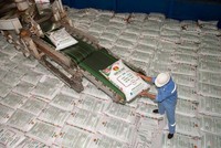 Sốt giá phân bón: Cần cái nhìn công bằng với doanh nghiệp nội