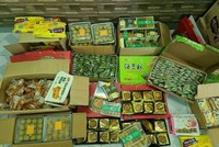 Hàng chục nghìn chiếc bánh Trung thu, bánh kẹo không rõ nguồn gốc trôi nổi trên thị trường