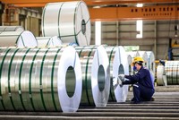 SSI Research: HSG và NKG có thể đối mặt với áp lực chốt lời mạnh trong ngắn hạn