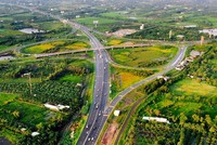 Cổ phiếu đầu tư công âm thầm tích luỹ, mã nào sáng cửa?