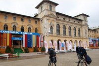 Tại Diễn đàn kinh tế lần thứ 24 ở Krynica-Zdroj, Nam Ba Lan, chủ đề tranh luận lớn nhất là Ukraine
