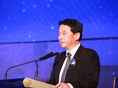 Ông Tetsu Funayama